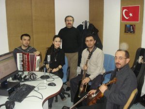 182483_200582706624963_100000197055494_850024_1429991_n